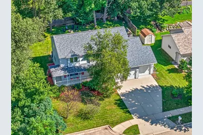 827 Ridge View Lane, Oregon, WI 53575 - Photo 2