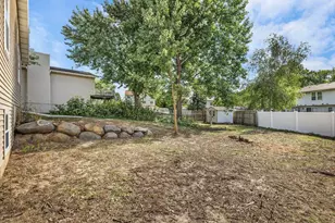 9 S Bartelt Ct, Madison, WI 53704 - Photo 36