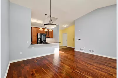37 Cherokee Circle #P13-23, Madison, WI 53704 - Photo 6