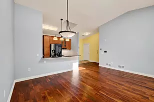 37 Cherokee Cir, Madison, WI 53704 - Photo 6