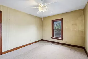 313 S 2nd St, Mount Horeb, WI 53572 - Photo 38