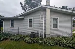 344 Almeron St, Janesville, WI 53536 - Photo 2