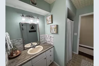 1702 Gartland Avenue, Janesville, WI 53548 - Photo 32