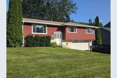 512 Central Avenue, Deerfield, WI 53531 - Photo 2
