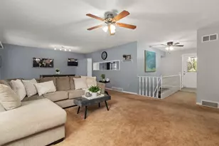 7791 N Honeysuckle Ln, Edgerton, WI 53534 - Photo 10