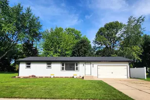 430 Woodview Dr, Sun Prairie, WI 53590 - Photo 18