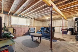 642 Locust Ln, Janesville, WI 53536 - Photo 22
