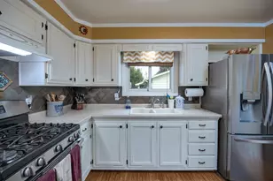 306 Garnet Ln, Madison, WI 53714 - Photo 12