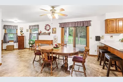 W7096 N Oak Ridge Court, Poynette, WI 53955 - Photo 8