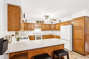 W7096 N Oak Ridge Ct, Poynette, WI 53955 - Photo 14