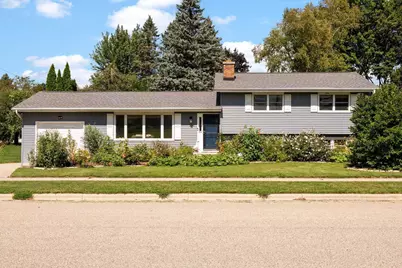 320 W Elm Street, Sun Prairie, WI 53590 - Photo 1