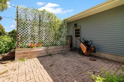320 W Elm Street, Sun Prairie, WI 53590 - Photo 12