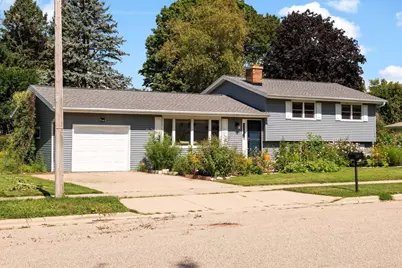 320 W Elm Street, Sun Prairie, WI 53590 - Photo 44