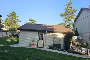 202 Saddle Ridge, Portage, WI 53901 - Photo 8