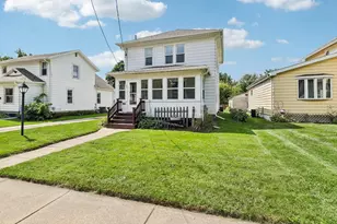 38 S Ringold St, Janesville, WI 53545 - Photo 2