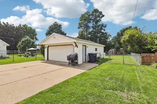 38 S Ringold St, Janesville, WI 53545 - Photo 34