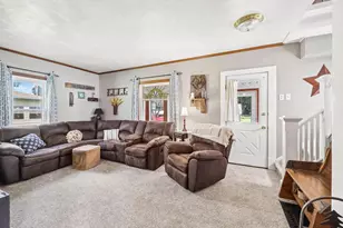 38 S Ringold St, Janesville, WI 53545 - Photo 6