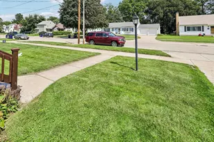 38 S Ringold St, Janesville, WI 53545 - Photo 40