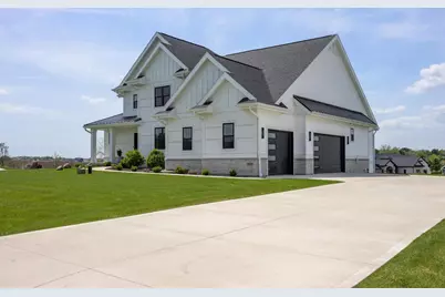 6629 Morning Dew Lane, Sun Prairie, WI 53590 - Photo 2