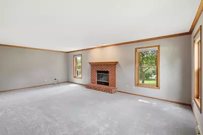 W169N10806 Redwood Lane, Germantown, WI 53022 - Photo 8