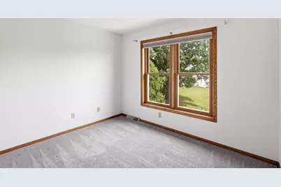 W169N10806 Redwood Lane, Germantown, WI 53022 - Photo 38