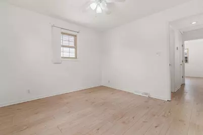 460 S Blackhawk Street, Janesville, WI 53545 - Photo 16