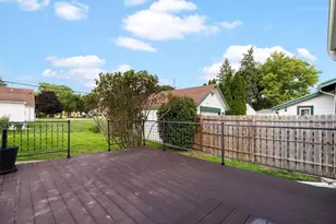 460 S Blackhawk St, Janesville, WI 53545 - Photo 24