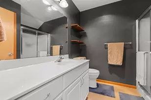 18 Kings Mill Cir, Madison, WI 53718 - Photo 14