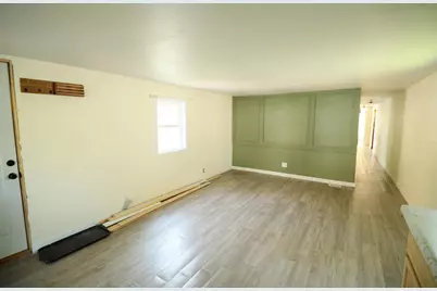 W5631 State Road #37, La Crosse, WI 54601 - Photo 6
