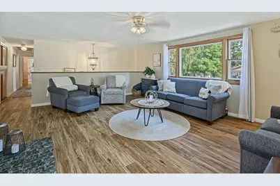 511 St Clare Court, Monroe, WI 53566 - Photo 4