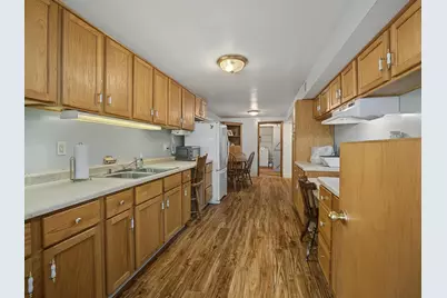 511 St Clare Court, Monroe, WI 53566 - Photo 40
