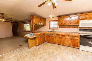 815 Union St, Mineral Point, WI 53565 - Photo 10