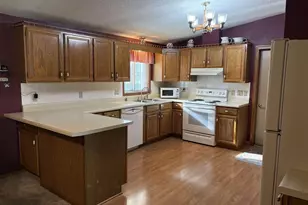 101 N 5th St, Janesville, WI 53536 - Photo 12