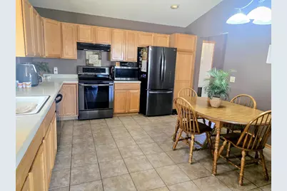 1604 Evergreen Drive, Janesville, WI 53546 - Photo 4