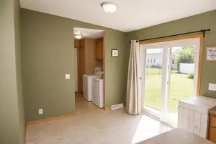 603 N Wacouta Ave, Prairie Du Chien, WI 53821 - Photo 10