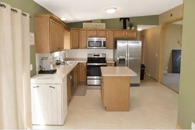 603 N Wacouta Avenue, Prairie Du Chien, WI 53821 - Photo 8