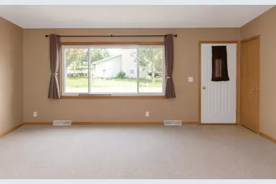 603 N Wacouta Avenue, Prairie Du Chien, WI 53821 - Photo 4