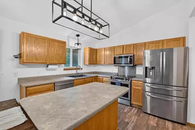 3413 Dorchester Way, Madison, WI 53719 - Photo 12