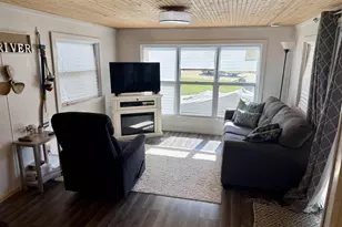 208 Hideaway Ct, Prairie Du Chien, WI 53821 - Photo 6