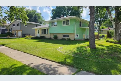 549 N Grant Avenue, Janesville, WI 53548 - Photo 2