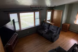 549 N Grant Ave, Janesville, WI 53548 - Photo 4