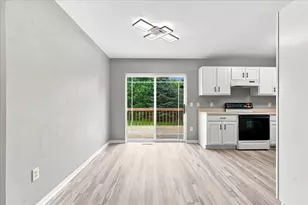 844 Dunn Ave, Oregon, WI 53575 - Photo 6