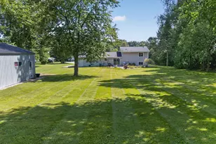 3425 Meadow Rd, Verona, WI 53593 - Photo 8