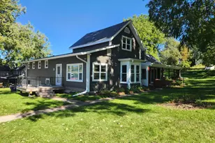 108 N Washington St, Deerfield, WI 53531 - Photo 2