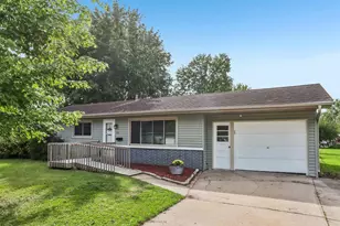 217 Dallas St, Sauk City, WI 53583 - Photo 4