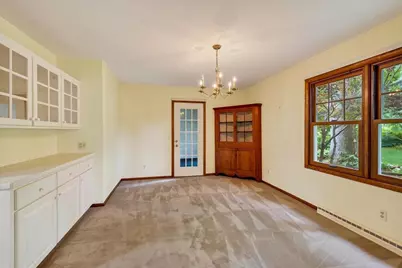 310 Cheyenne Trail, Madison, WI 53705 - Photo 10