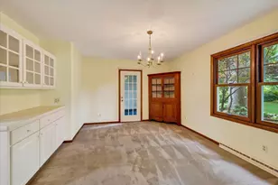 310 Cheyenne Trail, Madison, WI 53705 - Photo 10