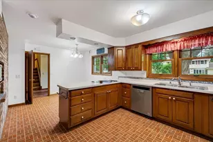 310 Cheyenne Trail, Madison, WI 53705 - Photo 12