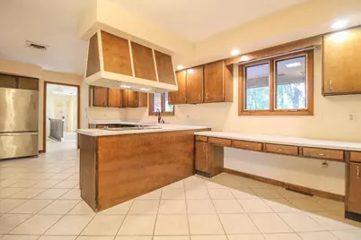 711 Oak Hill Lane, Fort Atkinson, WI 53538 - Photo 10