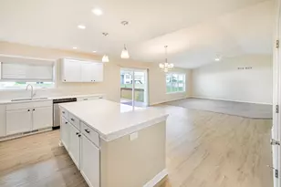 3687 Cardinal Dr, Beloit, WI 53511 - Photo 4